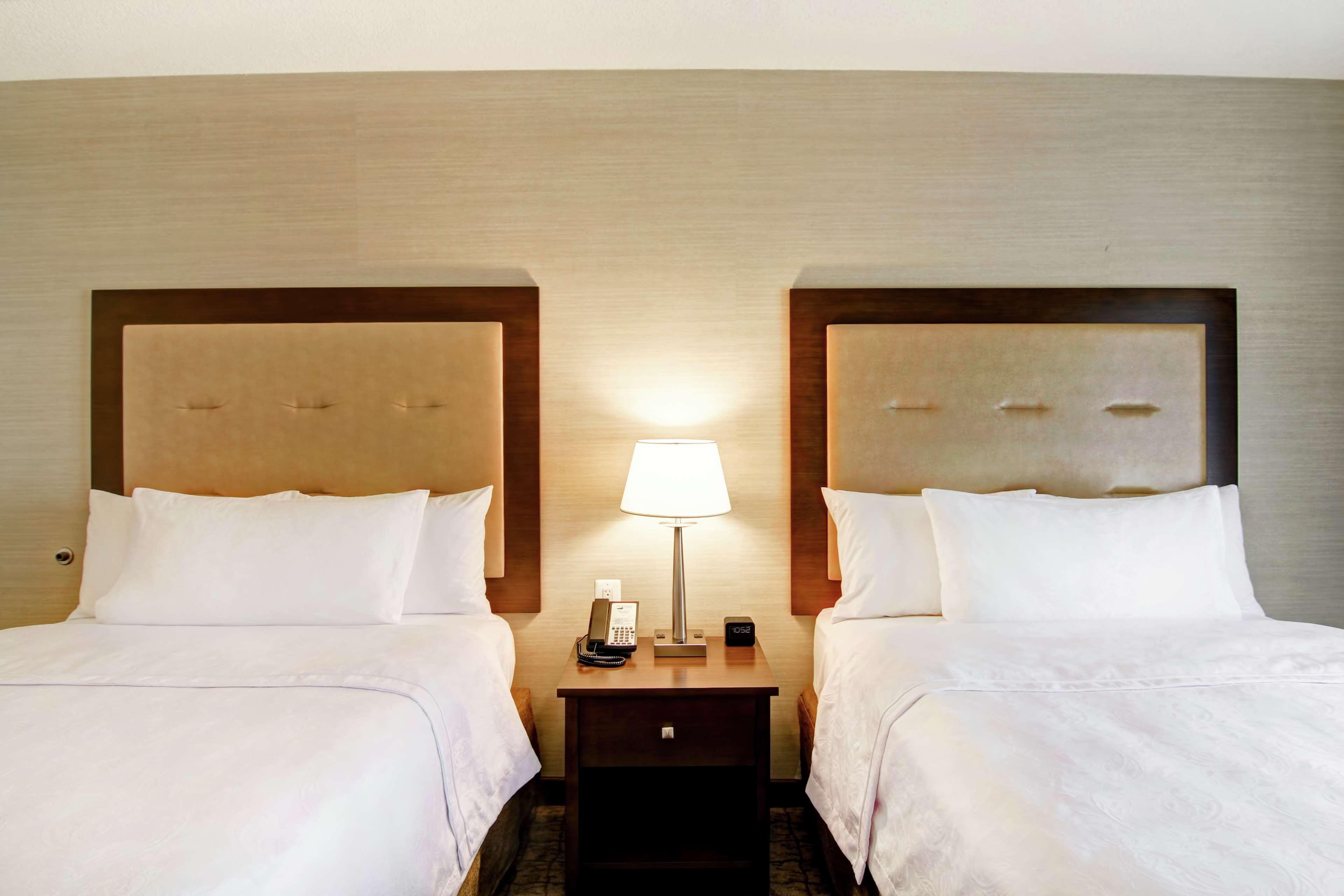 Homewood Suites By Hilton Woodbridge Exteriér fotografie