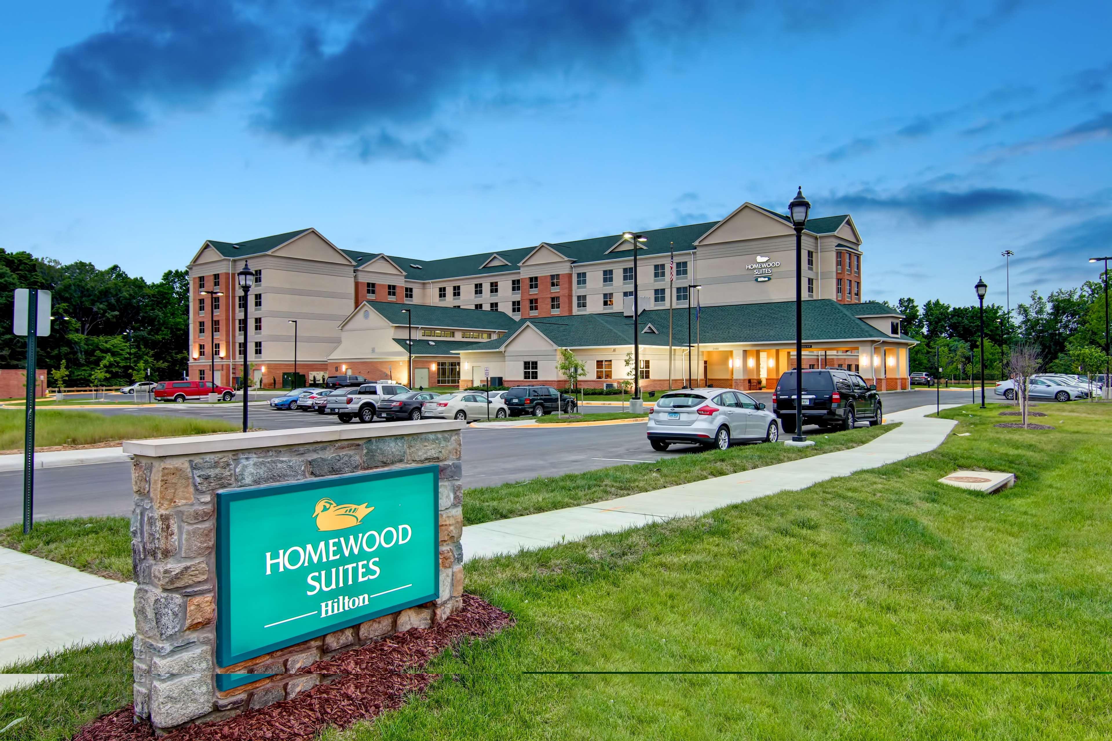 Homewood Suites By Hilton Woodbridge Exteriér fotografie