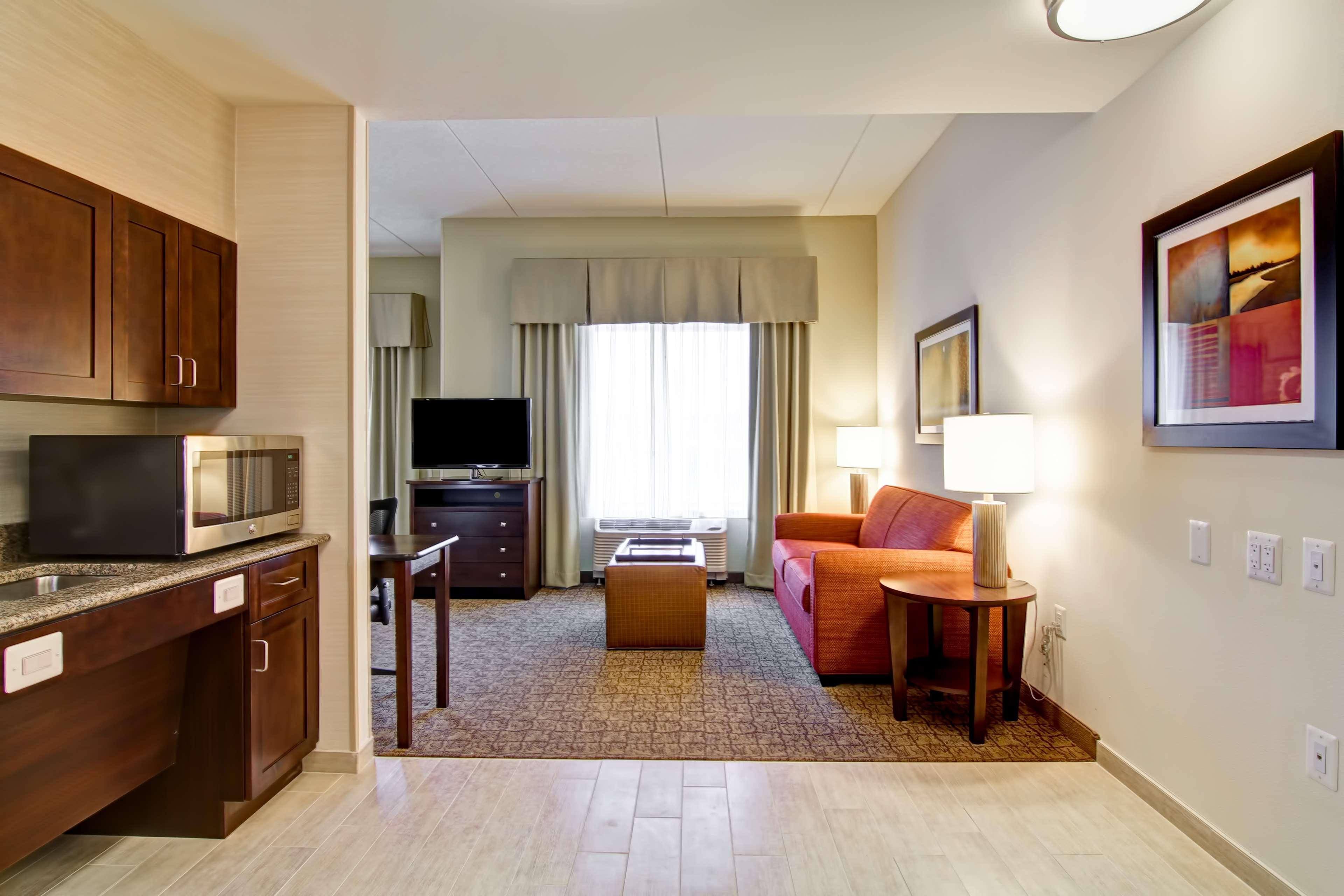 Homewood Suites By Hilton Woodbridge Exteriér fotografie