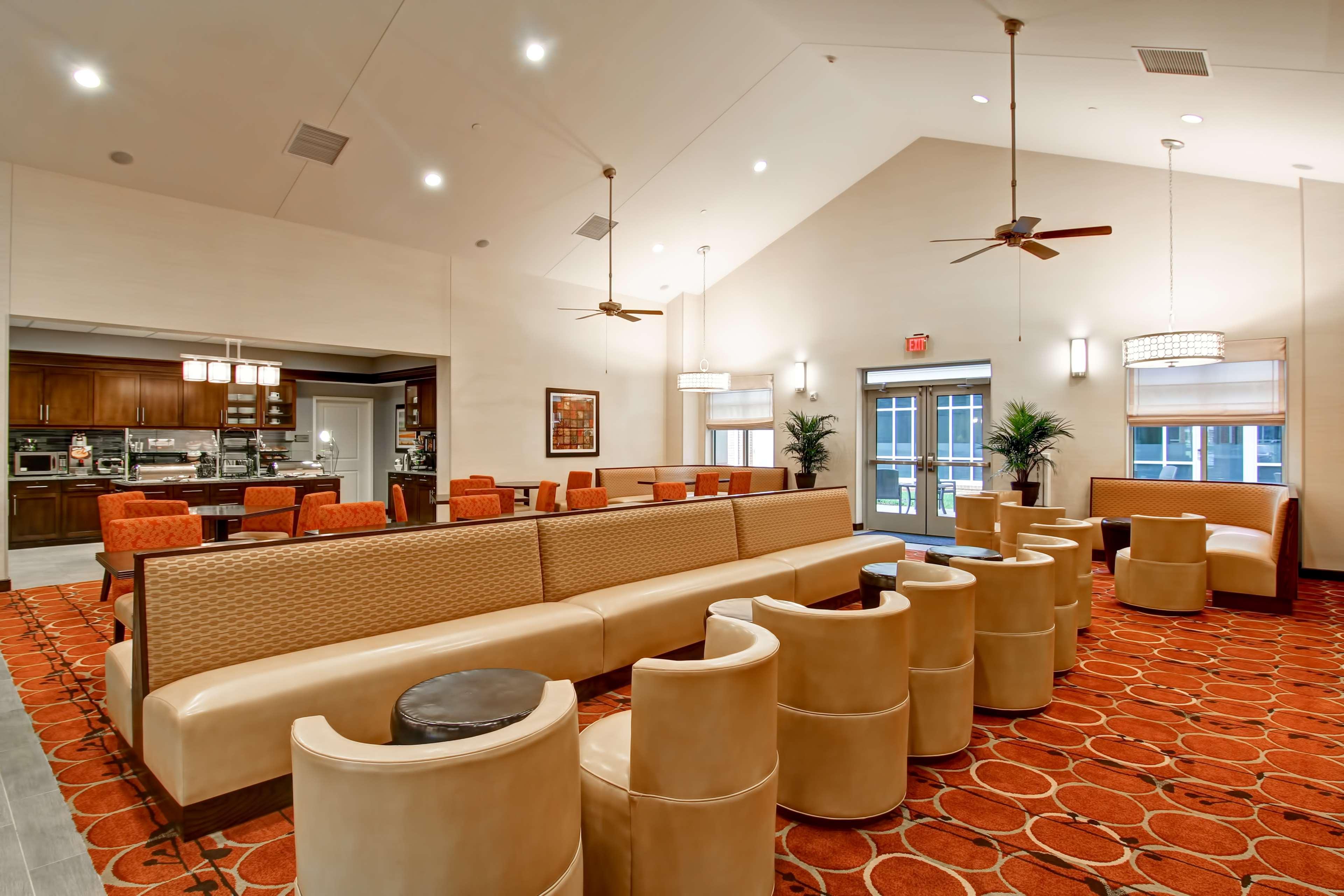 Homewood Suites By Hilton Woodbridge Exteriér fotografie