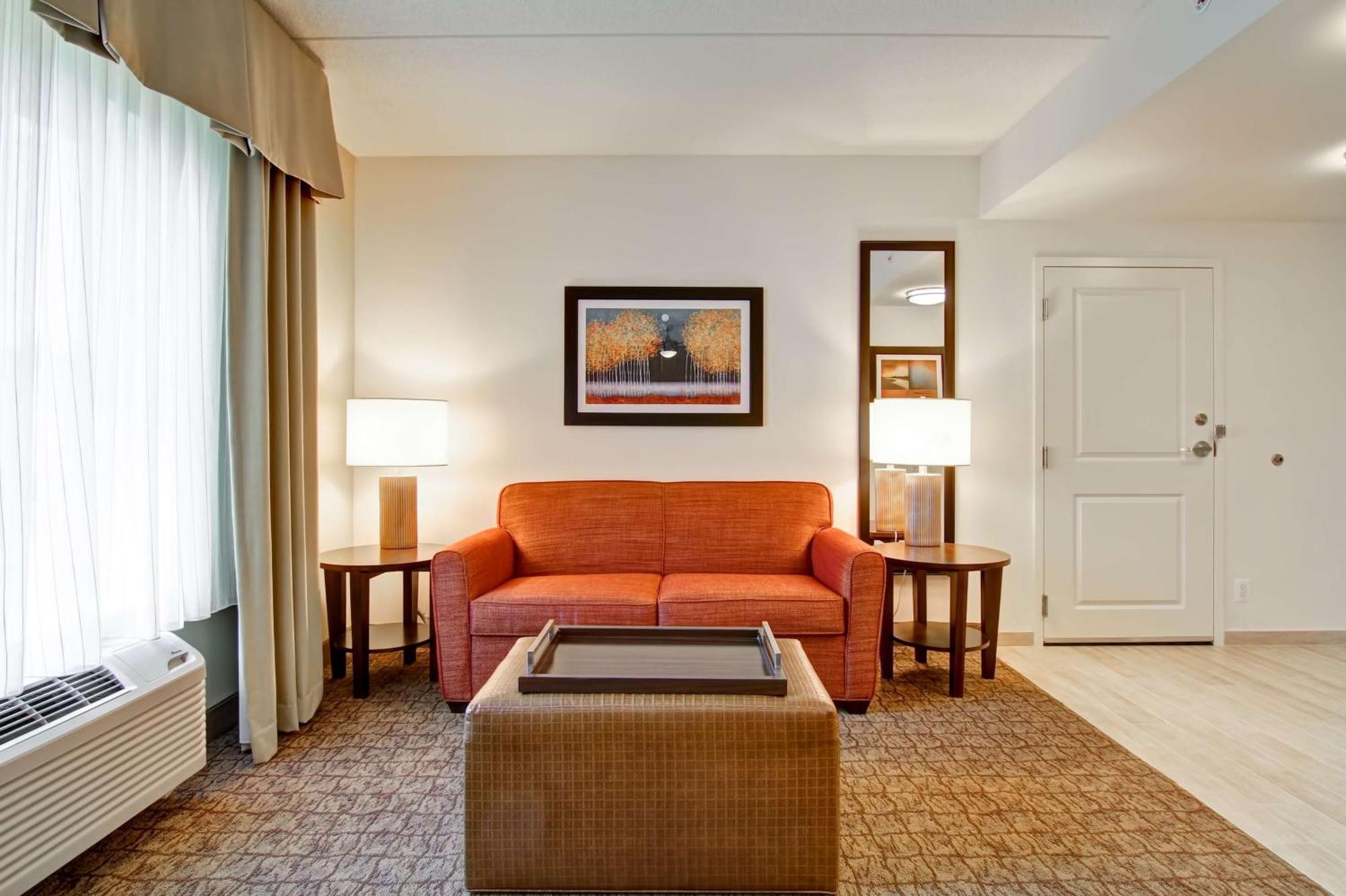 Homewood Suites By Hilton Woodbridge Exteriér fotografie